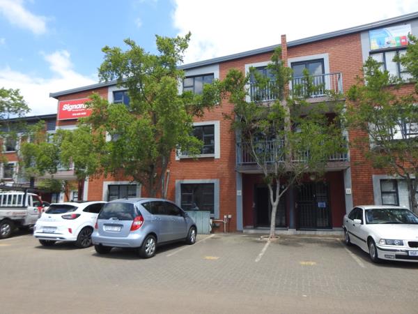 355  m² Industrial space