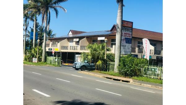 1 053 m² Land