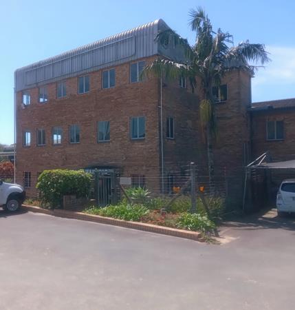 760  m² Office Space