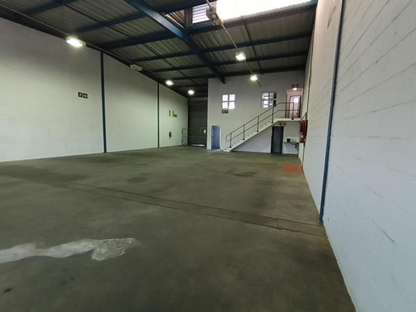 319  m² Industrial space