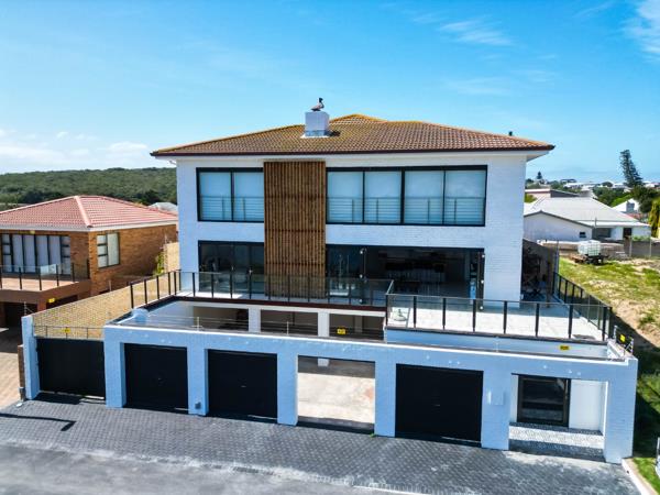 12 Bedroom House