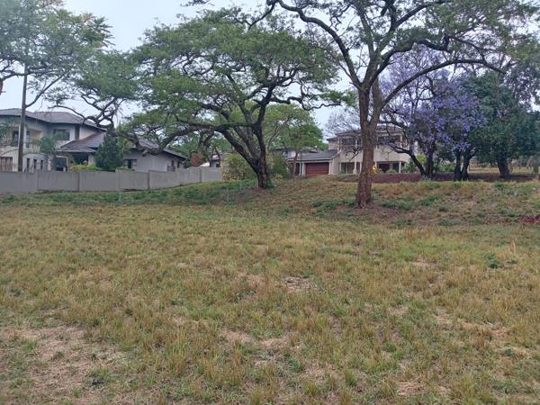 1 287 m² Land