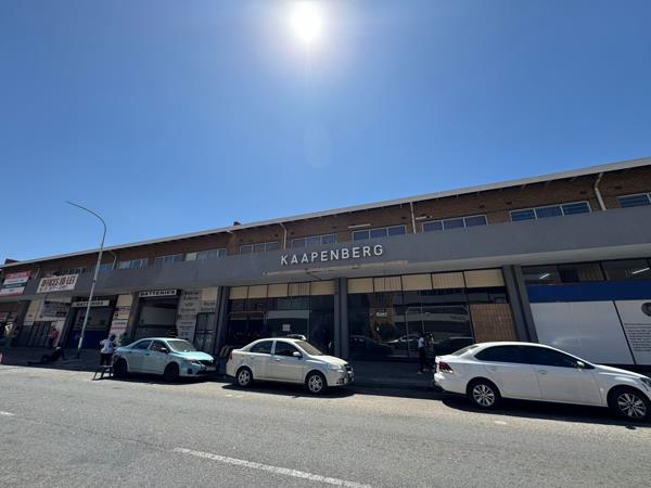 28.4  m² Commercial space