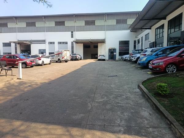 300  m² Industrial space