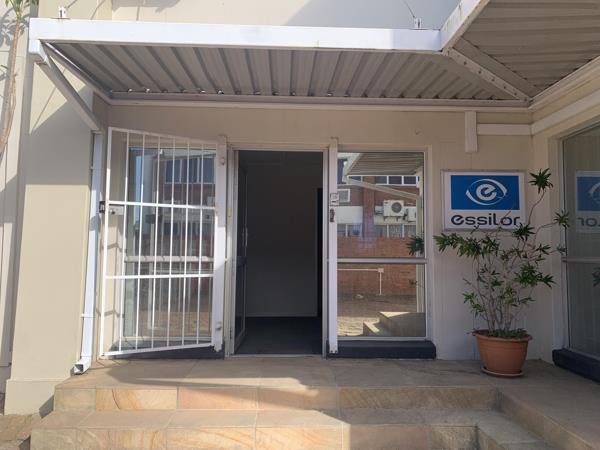 177  m² Commercial space