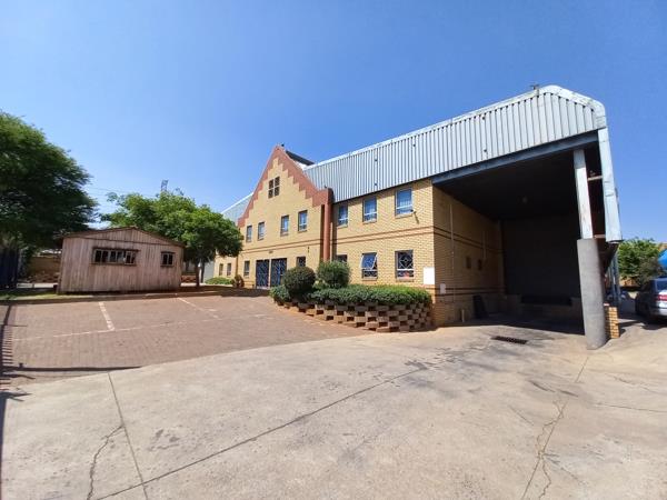 2 090  m² Industrial space