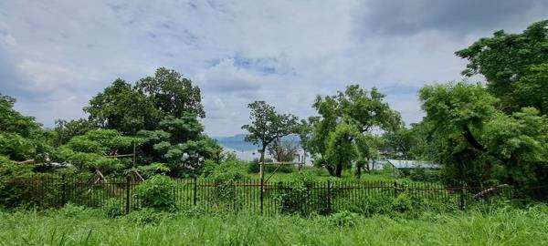 2 001 m² Land