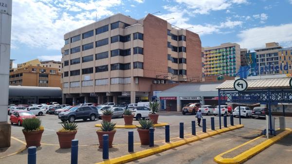 136 m² Commercial space