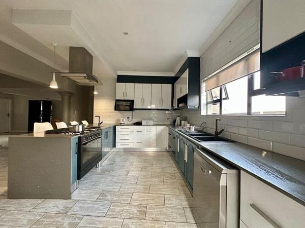 7 Bedroom House
