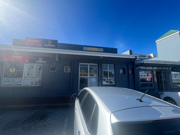 123  m² Commercial space