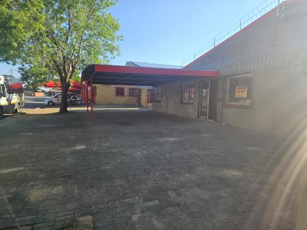 2 000  m² Industrial space