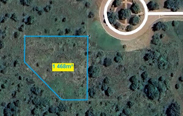 1 468 m² Land