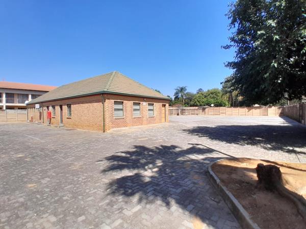 120  m² Office Space