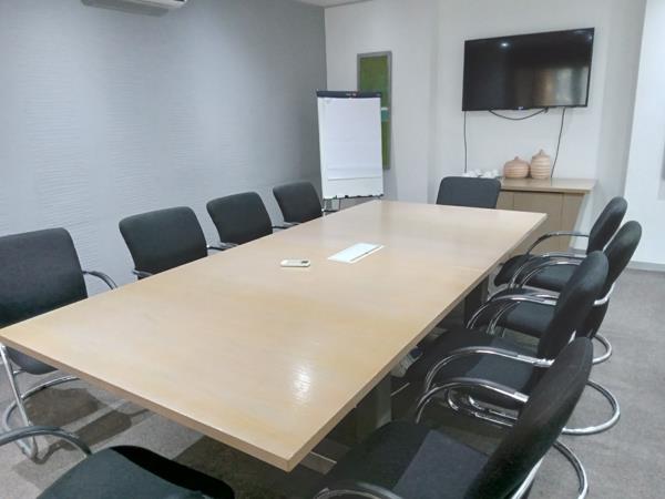 8  m² Commercial space