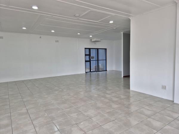 120  m² Commercial space