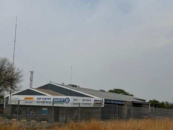 842  m² Industrial space