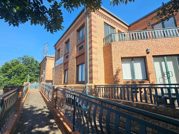 209 m² Commercial space