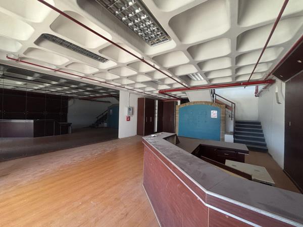 321  m² Industrial space