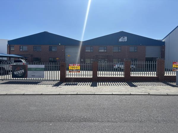 1 958  m² Industrial space