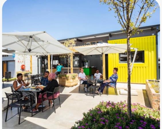 24  m² Commercial space