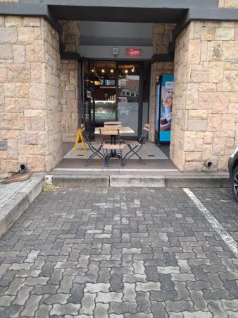 1  m² Commercial space