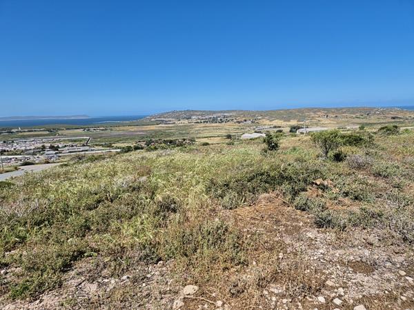653 m² Land