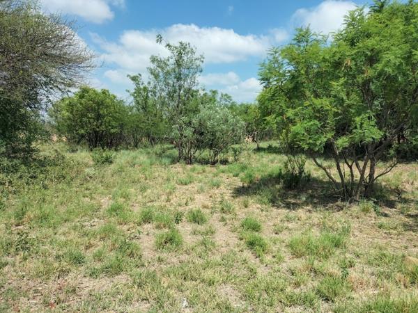 930 m² Land