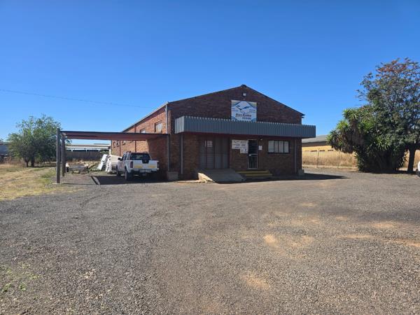 361  m² Commercial space