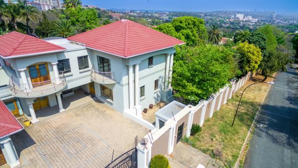 8 Bedroom House