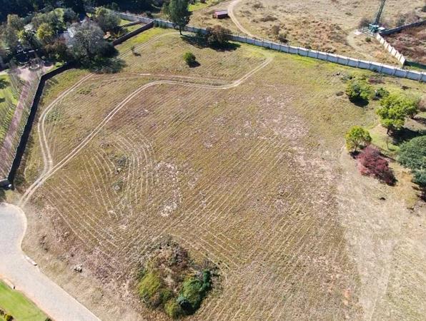 8 649 m² Land