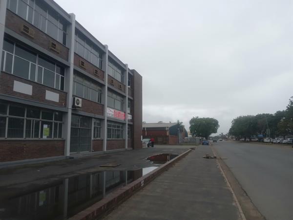 153  m² Office Space