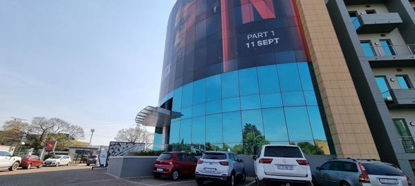 593 m² Office Space