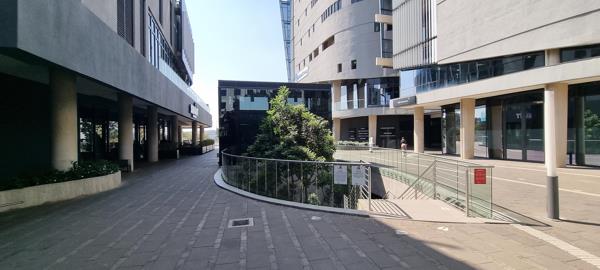 186  m² Commercial space