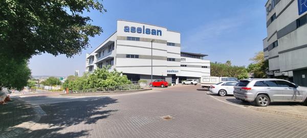 126  m² Commercial space