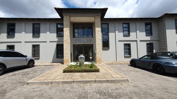 135  m² Commercial space