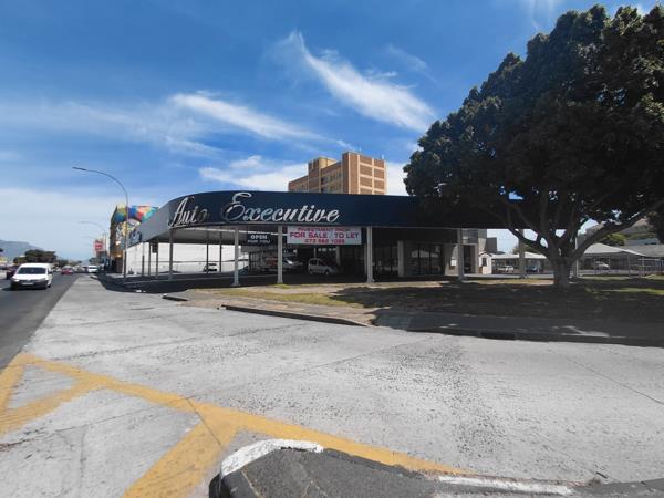 1 630  m² Commercial space