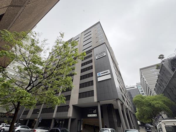 2 004 m² Commercial space