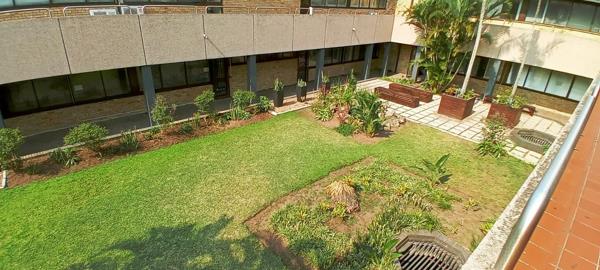 110  m² Commercial space