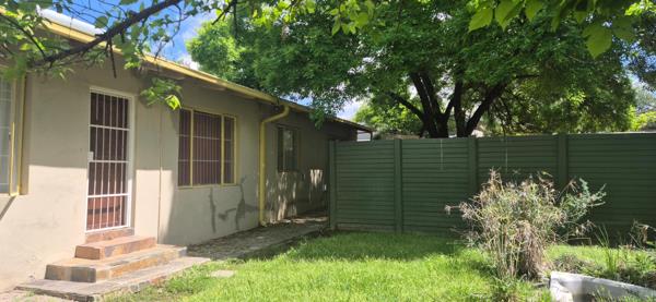 10 Bedroom House