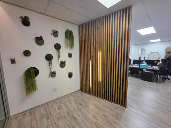 131  m² Commercial space