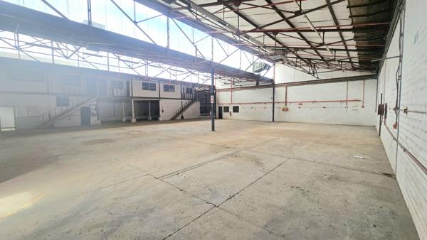 1 072  m² Industrial space