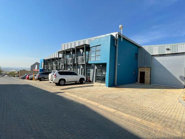 947  m² Industrial space