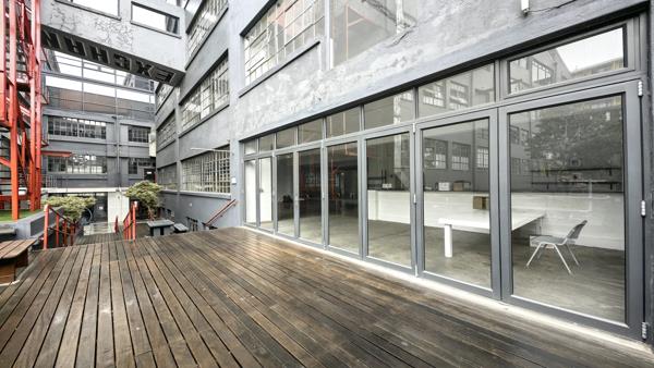 361  m² Industrial space