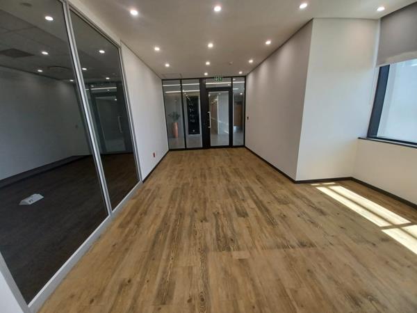 350 m² Office Space