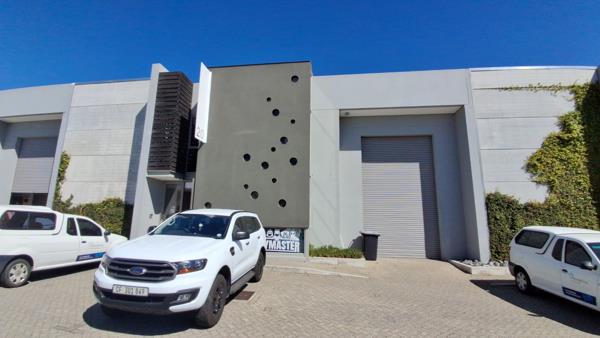 422  m² Industrial space