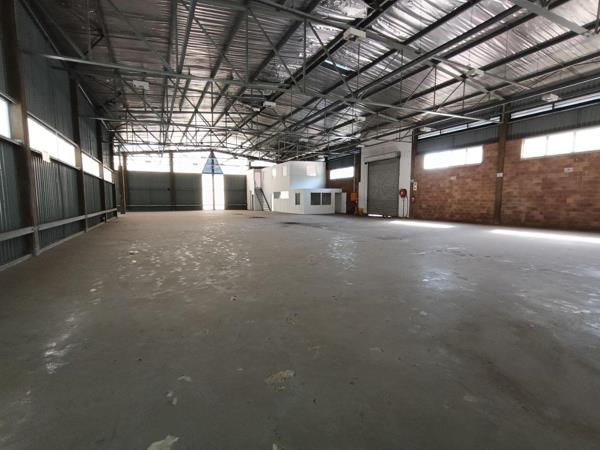 993  m² Industrial space