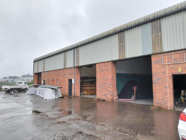 223  m² Industrial space