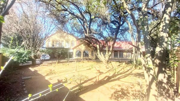 6 Bedroom House