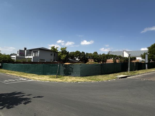 1 168 m² Land