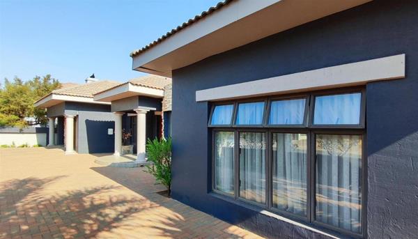 5 Bedroom House